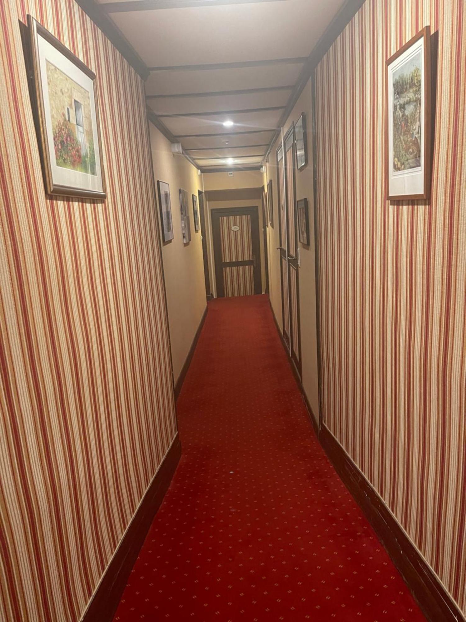 Le Grand Monarque Donzy Exterior foto